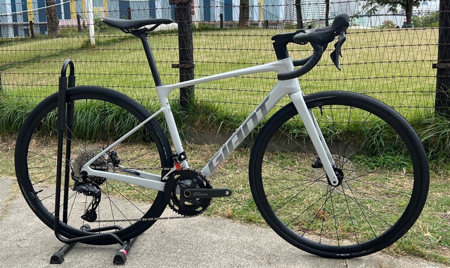 CUES搭載ロードバイク（ジャイアント DEFY ADVANCED 3）入荷！