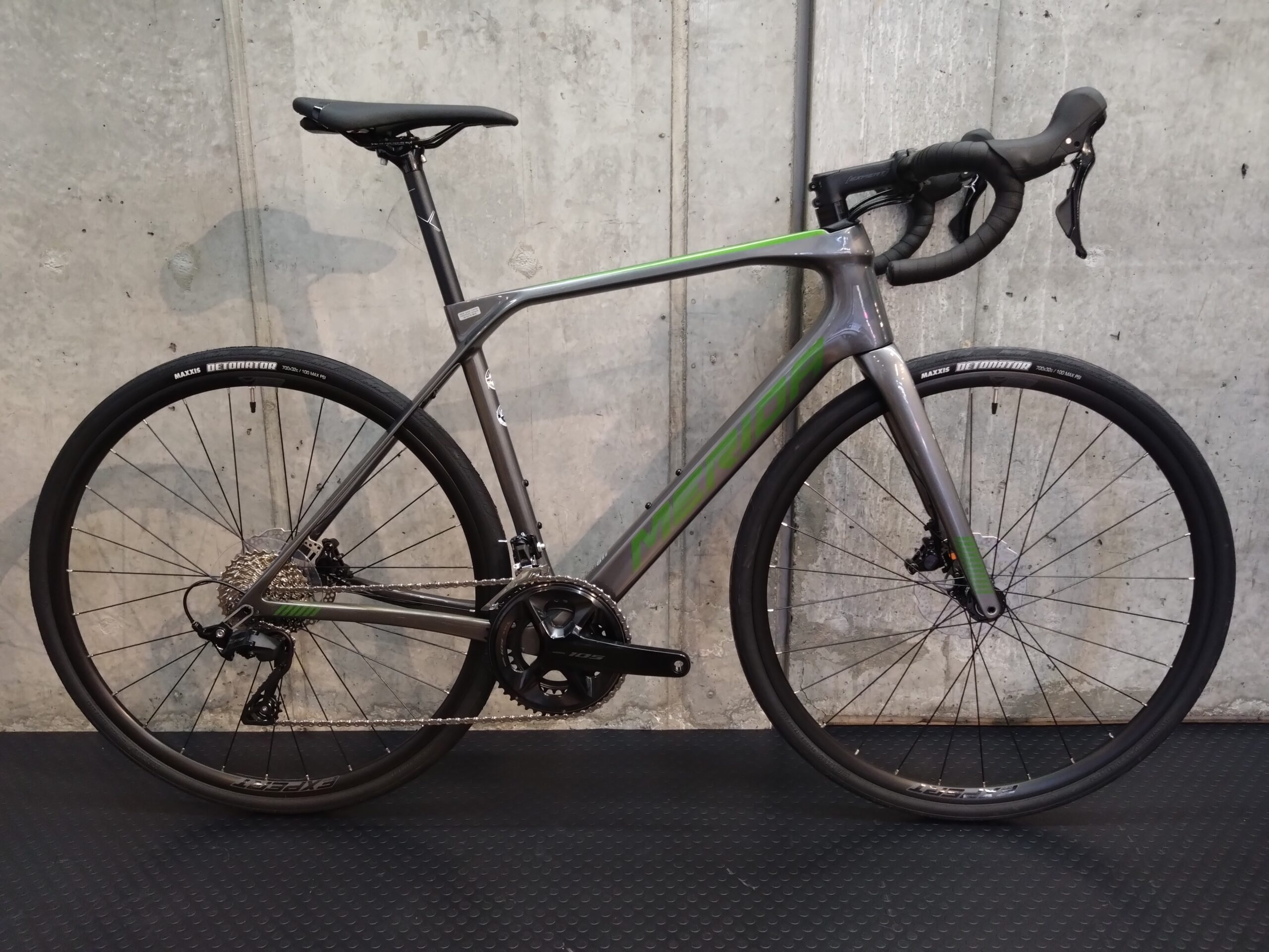 【MERIDA】春のサイクリングに合わせて如何でしょ？【お得ロードバイク】